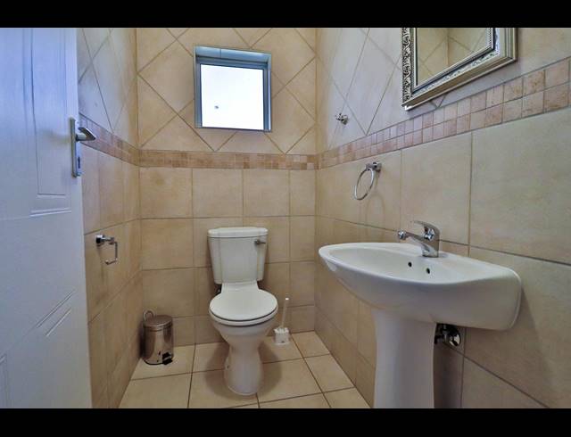 2 BEDROOM HOUSE SOLD IN PRETORIUSPARK